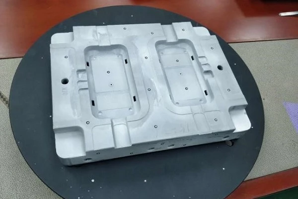 XTOM-9M高分辨率三维扫描仪用于注塑模具3D全尺寸检测
