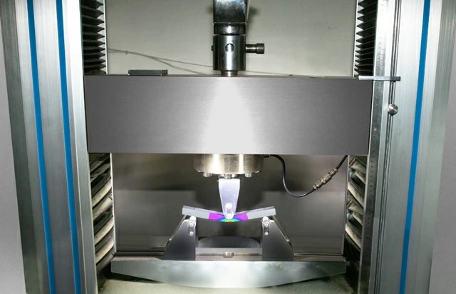 数字图像相关DIC技术用于三点/四点弯曲试验