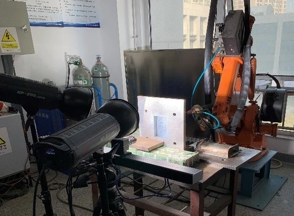 DIC技术用于圆筒高温焊接三维全场应变测量