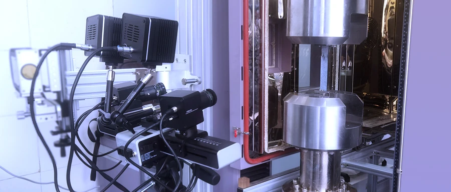 数字图像相关（DIC）技术用于复合材料变形和损伤表征