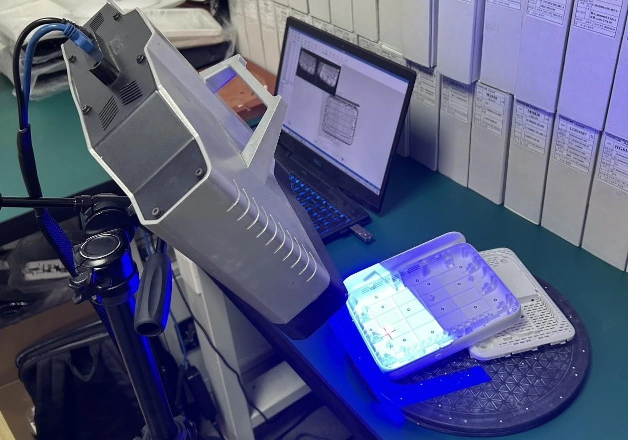 拍照式蓝光三维扫描仪用于路由器注塑件3D全尺寸检测