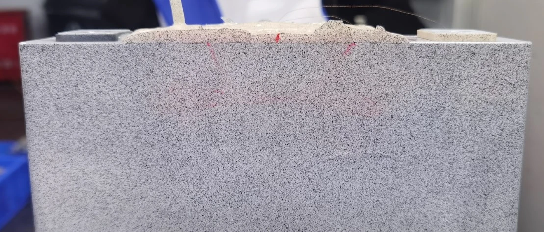 锂电池表面制作黑白相间散斑图案