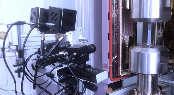 DIC技术用于复合材料结构件力学性能测试与裂纹损伤监测