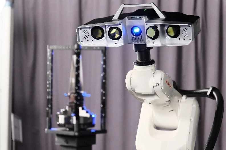 新拓三维XTOM-12M蓝光三维扫描仪集成机械臂实现自动化3D测量