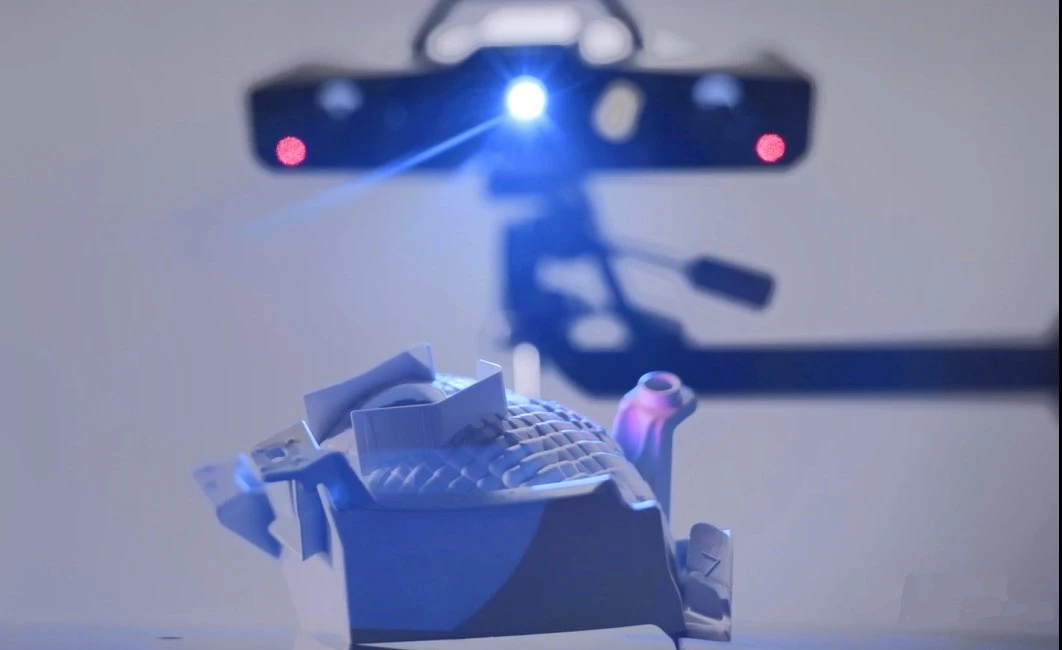 XTOM蓝光三维扫描仪用于汽车塑料件全尺寸三维检测