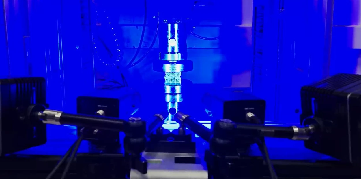 DIC三维应变测量系统采集3D打印晶格结构压缩过程变形图像