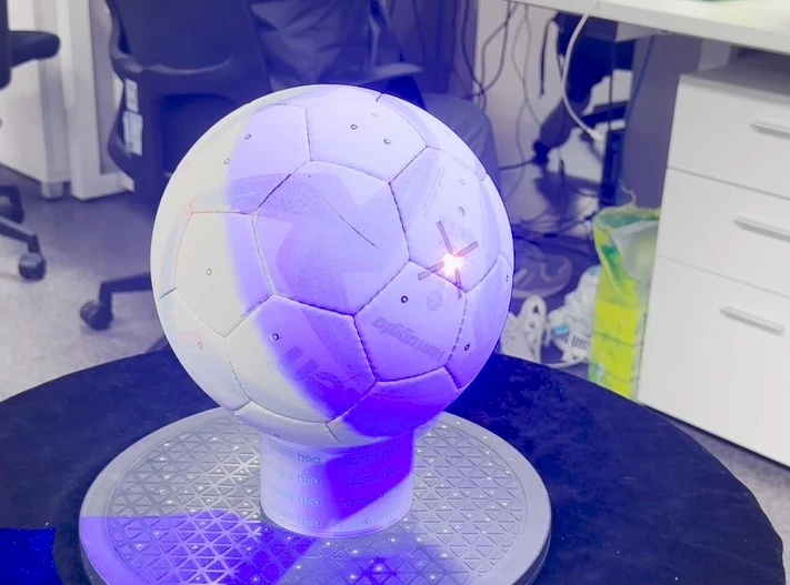 XTOM拍照式蓝光3D扫描仪用于足球外形3D扫描逆向建模