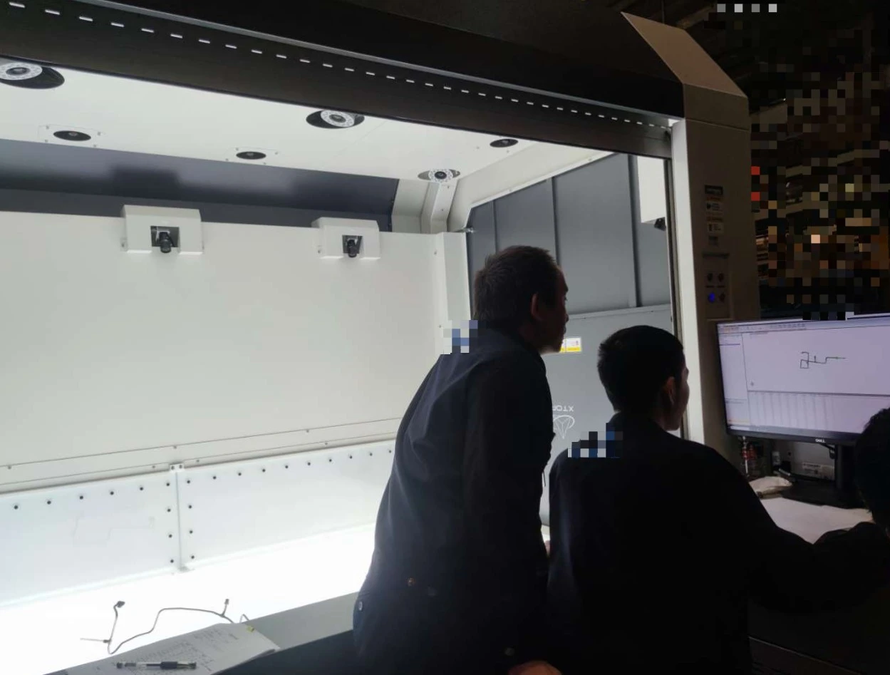 The Tube Qualify 3D tube measurement system is used to detect deviations in tube bend angles and the dimensions of bend points. The Tube Qualify 3D tube measurement system is used to detect deviations in tube bend angles and the dimensions of bend points.